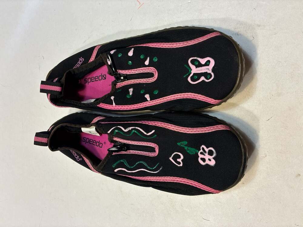 Speedo Girls Zipwalker Water Shoes Black Pink Size M Swim Shoes